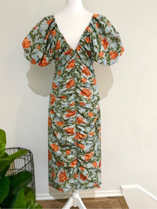 Agua Bendita Dresses & Skirts - Agua Bendita Orange Floral Ruched Midi Dress on Light Blue